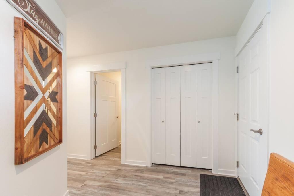 Vila Modern Decor & Style King Bed Wifi With Garage Spokane Exteriér fotografie